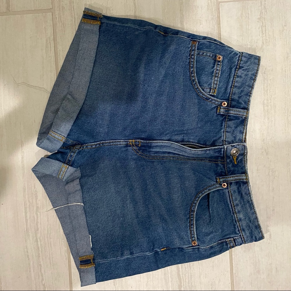 Highest waisted shorts h&m
